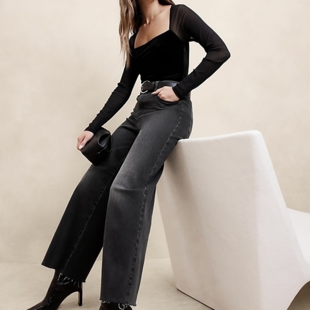 NWT - Banana Republic Black Velvet Square Neck Bodysuit - Size XXL